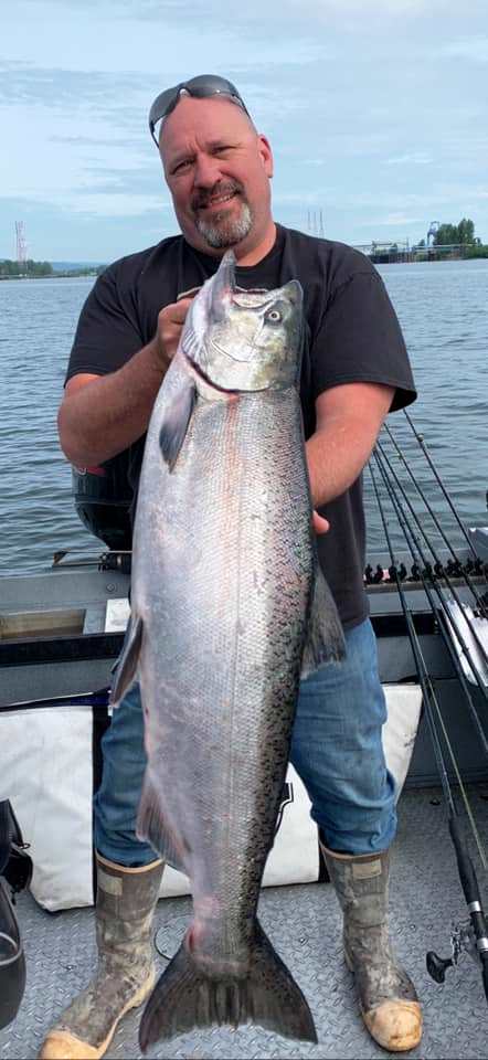 Best Times to fish for salmon on the Columbia River